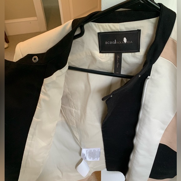 SOLD Beautiful BCBGMAZARIA color block jacket! - Picture 5 of 5